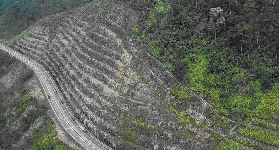 公路隐患边坡实时监测系统