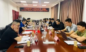 Read more about the article 产、学、研共绘蓝图：卫星技术矿山应用白皮书定稿会在四川金顶成功举办